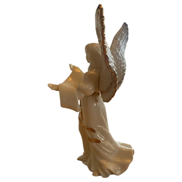 Mikasa fine bone China, retired “holiday elegance” Angel. - Picture 4 of 16